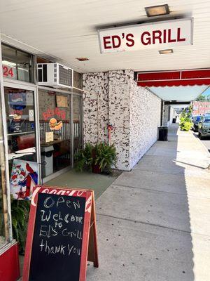Ed's Grill