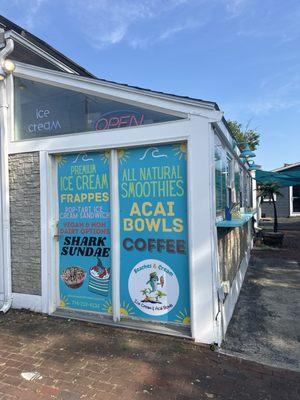 Beaches & Cream Storefront
