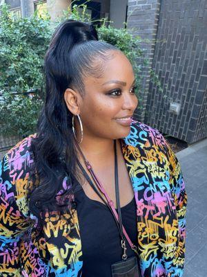 Sleek ponytail on natural hair using Velcro ponytail