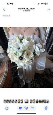 Bridal bouquet with anemones as focal flower #blackandwhite