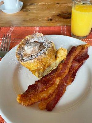 Pumpkin French toast! Excellent!