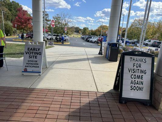 Haymarket Gainesville Community Library