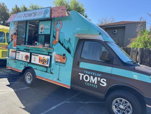 Travelin' Tom's Coffee of Bend