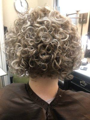 Styled with a diffuser right after the hair cut
