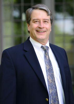 Dr. Andrew Mays is an ophthalmologist who treats patients in Vestavia and Gardendale.