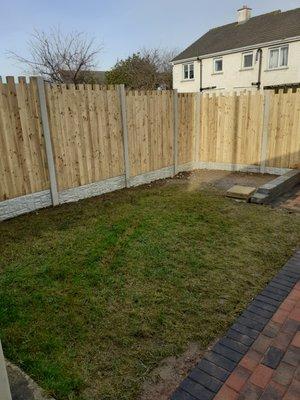 Rock face gravel bored and castle peaks 180x180 wooden panels