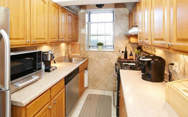 Ione Costa - Queens Real Estate Mariana Realty Corp