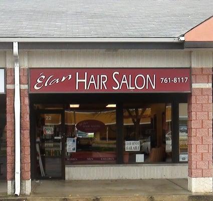 Right down town in beautiful Batavia, walking distance to the park and Fox river.