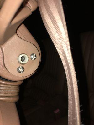 Broke and lost pieces to head rest