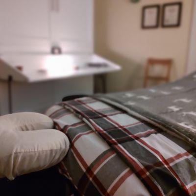 Mandy Coutts Massage Therapy and Reiki