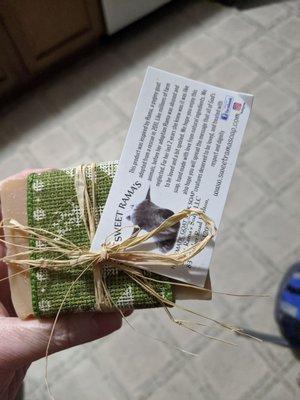 Packaging is cute, always wrapped up like this