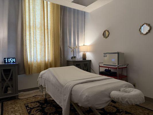 Ling's Therapeutic Massage Center