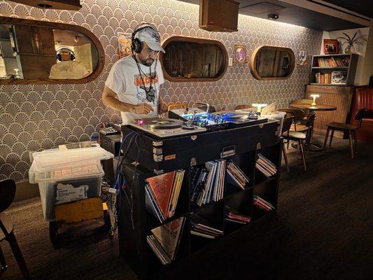 DJ Mike Bondz spins records every Thursday night at HiFi at The Finn. Photo by Mario-Sebastian Berry.