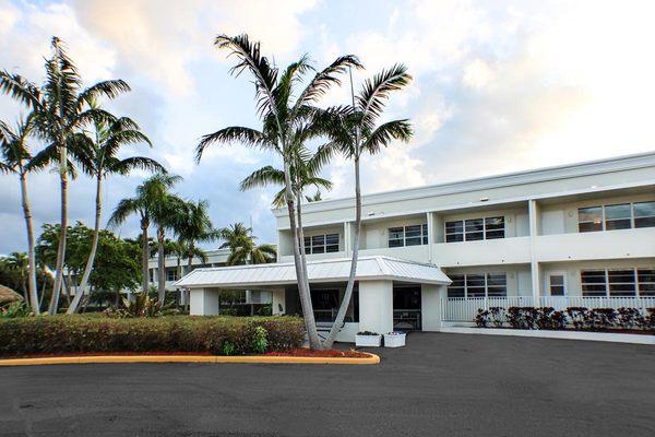 Zinnia Healing at Deerfield Beach