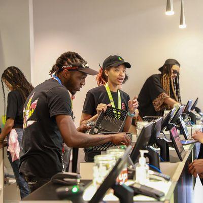 Story of Waldorf Cannabis Dispensary employees answer questions and help patients select the best cannabis products from them.