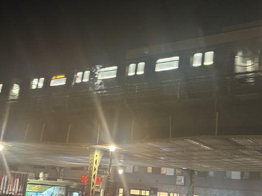 kosciuszko St station