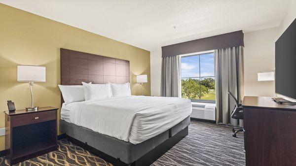 Cobblestone Hotel & Suites