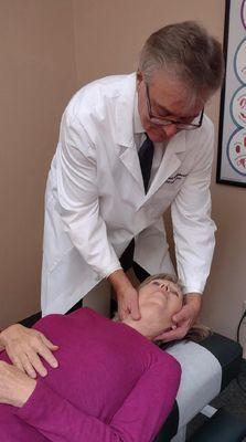 Neck Pain
Call Dr. Lowell Magelssen from First Chiropractic