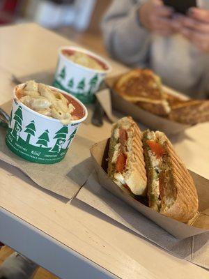 Miss Tess Tomato Mac Mama Mania