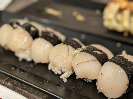Scallop Nigiri