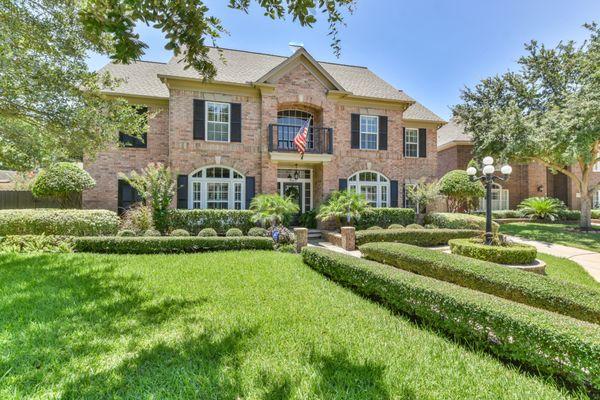 Dawn Fore - RE/MAX Universal