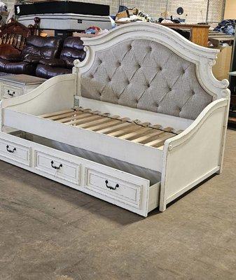 Four Corners Thrift Store