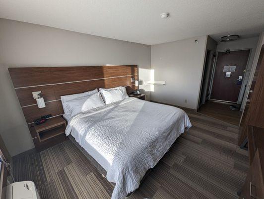 Holiday Inn Express & Suites Burlington By IHG