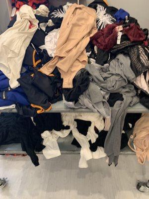 The entire store looks like this.