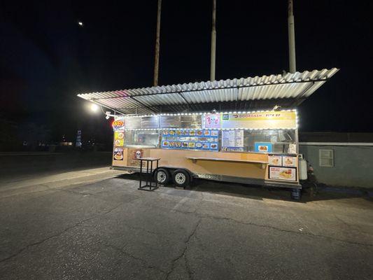 World Famous Takero Cachondo