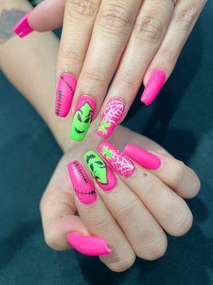 Golden File Nail Spa