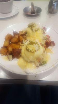 Southwestern Benny with cheddar cheese. This was amazing.