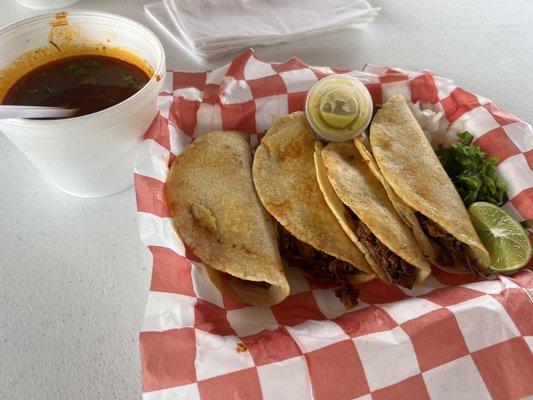 Birrieria Y Taqueria La Mexicana