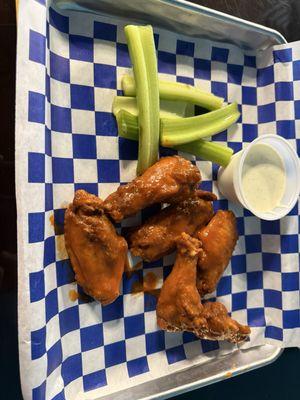 6 piece buffalo wings