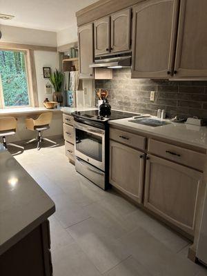 Distinctive Tile & Stone