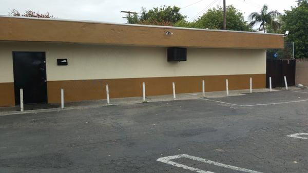 Not much to look at. Who knows how it looks inside....lol