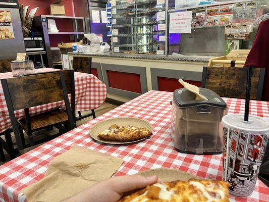 Nice place to have a quick bite!