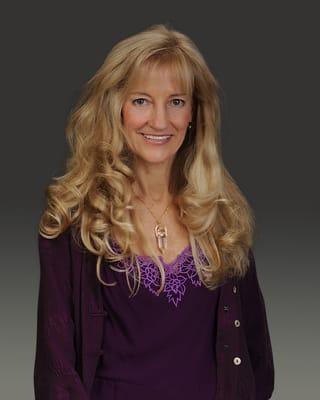 Rainya Dann Clinical Hypnosis NLP Life Coach Counseling