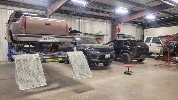 Each technician has a frame machine in their area to provide faster cycle time.