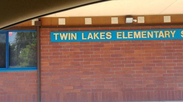 Twin Lakes Elementary School