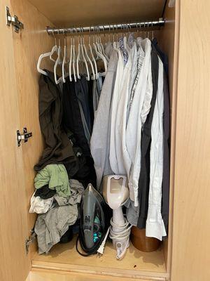 Berkeley Primary Bedroom Wardrobe: Before