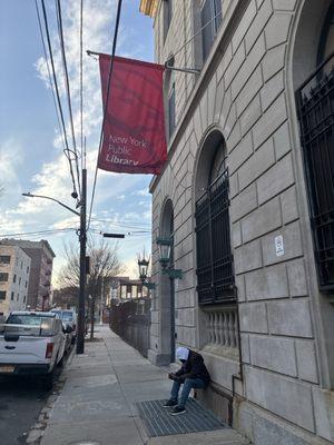 New York Public Library - Woodstock Library