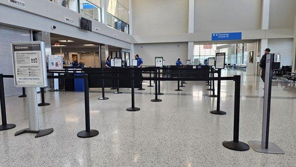 Chicago/Rockford International Airport (RFD)