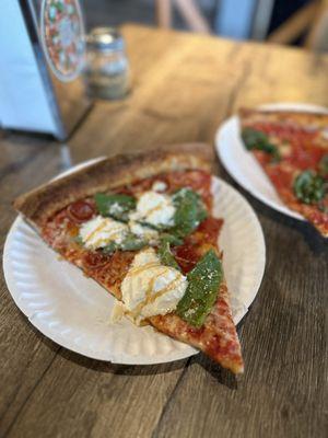 Pepperoni Special (House Favorite) Pie