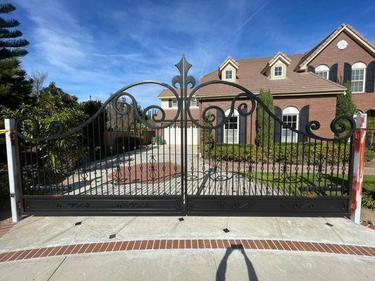 Bennett Driveway Gate Service