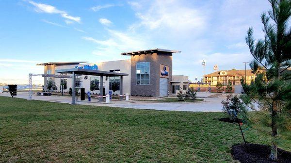 ClearWater Express Wash - Conroe 105