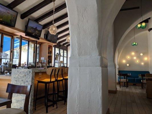 Bar also opens to the pool