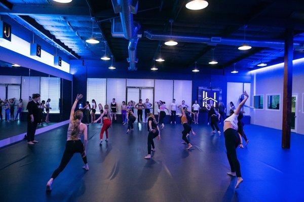 The House Dance Complex