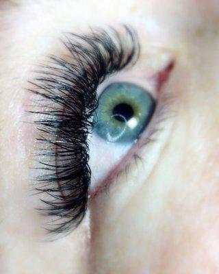 Beautiful Hybrid Set in transition to Full Russian Volume!