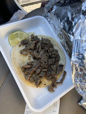 Low quality food...didn't even put toppings.