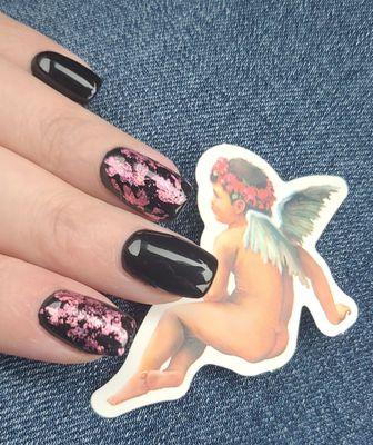 Bootylicious Cherub with nails for the month of Amor y Amistad